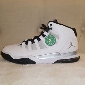 Jordan Max 200 White Challenge Red Black - CD6105-100